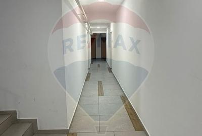 Apartament cu 3 camere în Central - 11