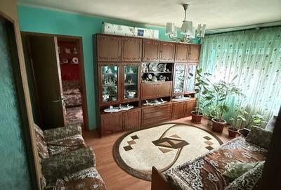 Apartament cu 3 camere semidecomandat în Nufărul - 2