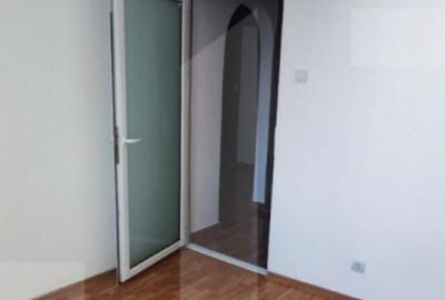 Apartament cu 4 camere, 80 mp, renovat, zona Berceni - negoc - 1