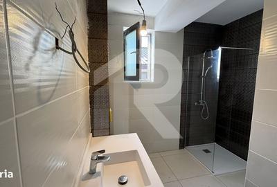 Casă cu 4 camere cu Teren 256 Mp în Ostratu - 1