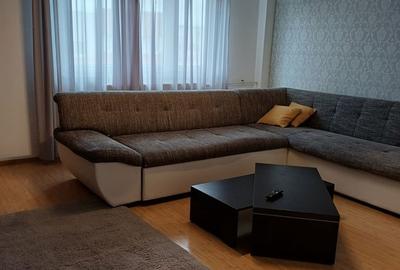 Apartament cu 3 camere decomandat în 13 Septembrie - 15