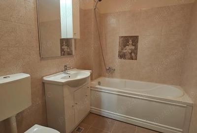Apartament cu 3 camere semidecomandat în Florești - 3