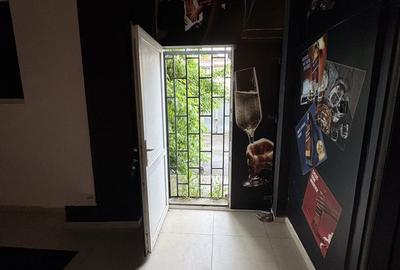 Spațiu comercial, de 92 mp, în Central - 6