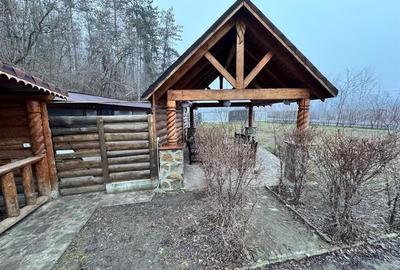 Casa spatioasa, ideala pentru locuinta sau afacere  1500 mp teren, situata pe d - 13