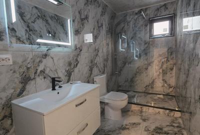 Casa individuala- 3 camere - 2 bai- incalzire pardoseala - 5