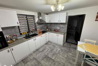 Casă cu 5 camere decomandat cu Teren 299 Mp în Central - 6