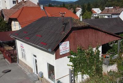 Casa cu etaj + spa?iu comercial de vanzare in Sovata - 2