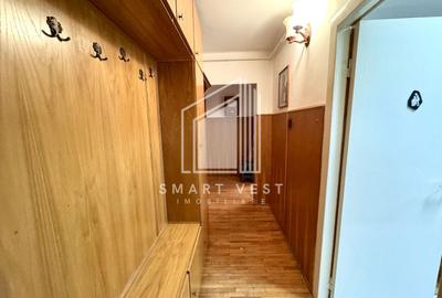 Apartament cu 3 camere semidecomandat, mobilat în Micro 16 - 19