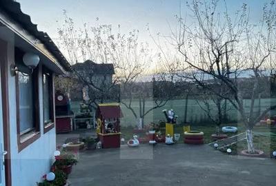 Doua Case pe Acela?i Teren in Cucorani Proprietate Unica, Aproape de Boto?ani - 1