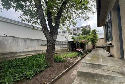 Casa singura in curte, cu garaj, Central, Brasov - 10