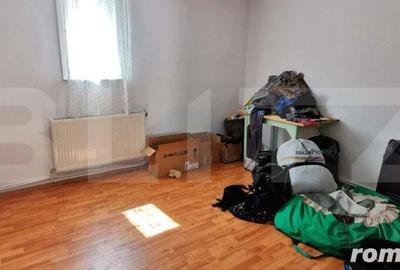 Casă cu 5 camere cu Teren 2100 Mp în Luna - 15