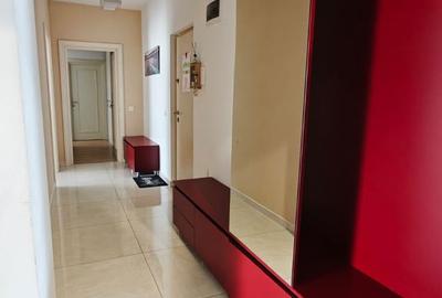 Apartament cu 3 camere în 9 Mai - 14