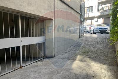 Spațiu comercial, de 180 mp, în Central - 13