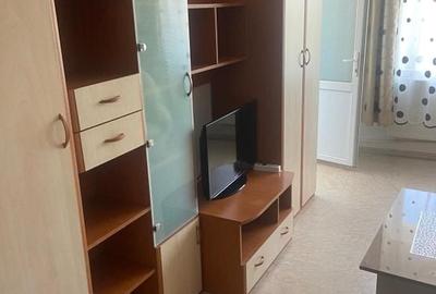 Inchiriez apartament 3 camere Ploiesti - 2