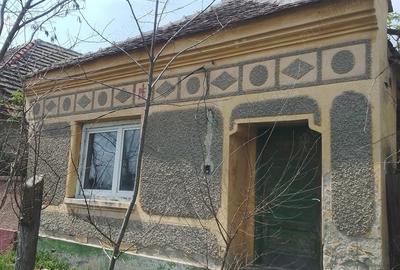 Teren de 1450 mp, în Partoș - 1