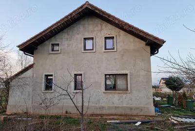 Casă cu 6 camere cu Teren 1000 Mp în Săftica - 7