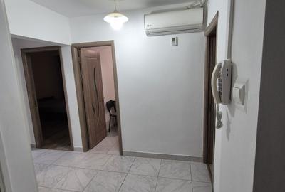 Apartament cu 2 camere decomandat în Casa de Cultură - 3