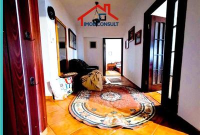 Apartament cu 2 camere decomandat în Central - 2