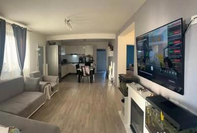 Casă cu 4 camere cu Teren 440 Mp în Sânmihaiu Român - 2