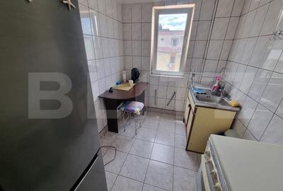 Apartament de vanzare, cu 2 camere semidecomandat, 38 mp, zona Craiovita noua - 4