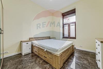 Apartament cu 3 camere decomandat, mobilat în Central - 6