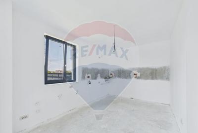 Vila cu 4 camere de vanzare- Darza -Crevedia - 17