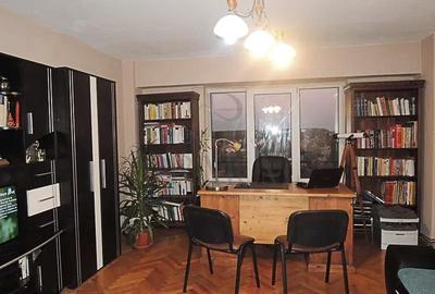 Dorobantilor - 3 camere - decomandat - centrala proprie - lift -ZONA BUNA - 3