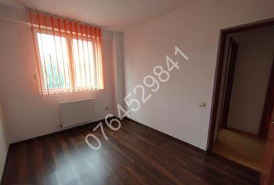 Vand apt. 3cam. Apusului,Str. Schiorilor,bl. 2011, 15min. metrou Pacii - 2