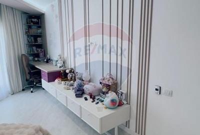 Casă cu 14 camere cu Teren 360 Mp în Central - 28