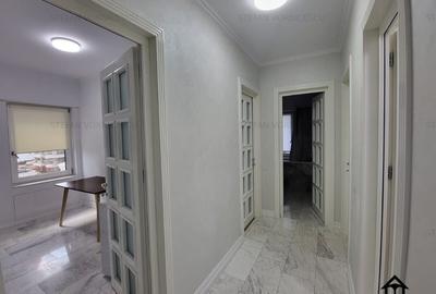 Se inchiriaza: apartament modern cu 3 camere la Royal Town, Copou - 2