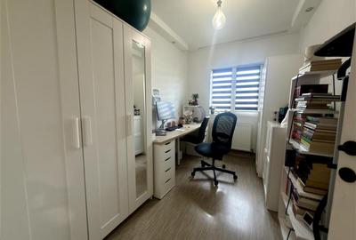 Apartament cu 3 camere decomandat în Canta - 4