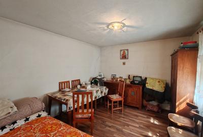 Chiajna casa veche cu teren stradal in centru - 10