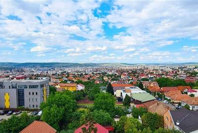 Apartament cu 4 camere semidecomandat, mobilat în Andrei Mureșanu