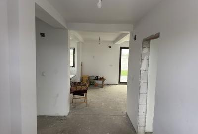 Casă cu 4 camere în Central - 5