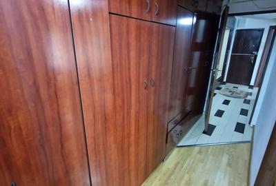 Piata Veteranilor Proprietar inchiriez apartament 3 camere - 10