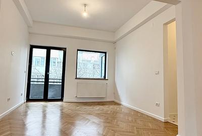 Apartament cu 3 camere semidecomandat în Romană - 2