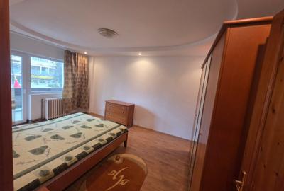 Vand apartament 2 camere Bld Decebal - 4