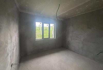 Casă cu 4 camere cu Teren 500 Mp în Nazna - 7