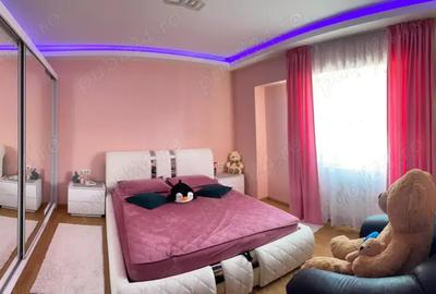Apartament de vanzare 3 camere Piata Neam? zona 1 mai - 2
