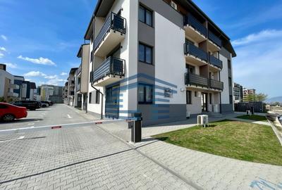 Apartament cu 2 camere decomandat, mobilat în Tractorul - 11
