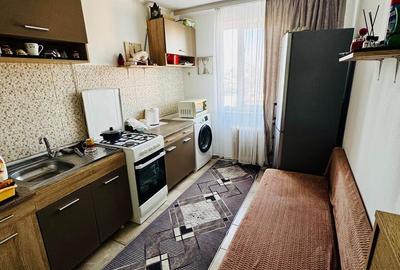 Garsonieră decomandată în Palas - 1