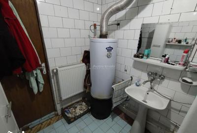 Casă cu 5 camere cu Teren 1800 Mp în Ciuchici - 11