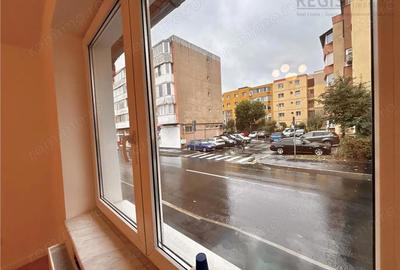 Casă cu 5 camere cu Teren 500 Mp în Tractorul - 2