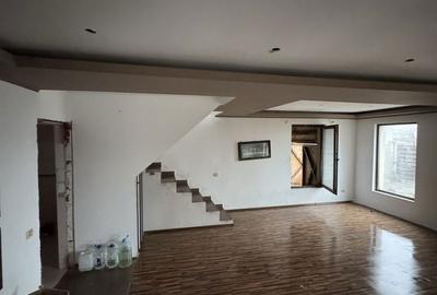 Casă cu 4 camere cu Teren 515 Mp în Clinceni - 3