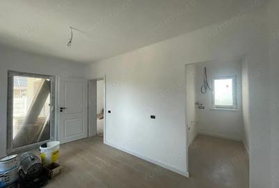 Casă cu 4 camere cu Teren 275 Mp în Moșnița Veche - 10