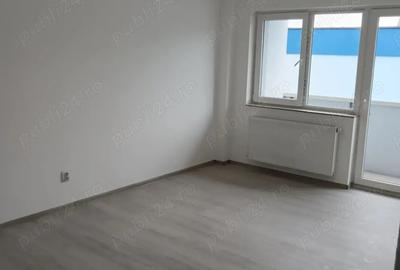 Vand apartament zona Flore?ti