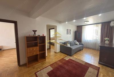 Apartament cu 3 camere decomandat, mobilat în 9 Mai