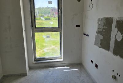 Garsonieră decomandată în Baza 3 - 8