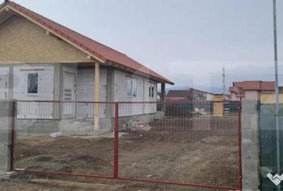 Casă cu 4 camere cu Teren 1134 Mp în Bărăbanț - 6