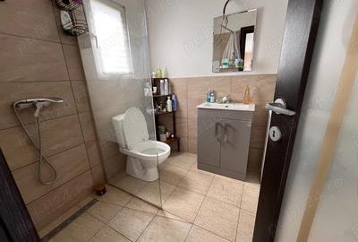 Casă cu 5 camere cu Teren 700 Mp în Goicea - 5